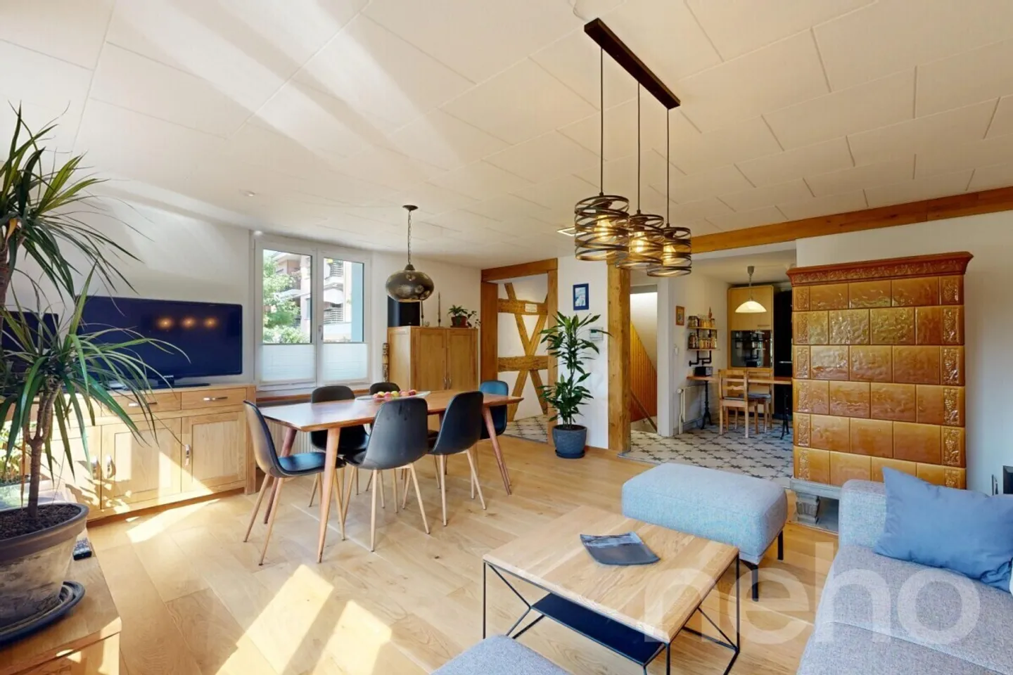 Une maison avec histoire - renouvelée pour l'avenir - Photo 3 sur 12