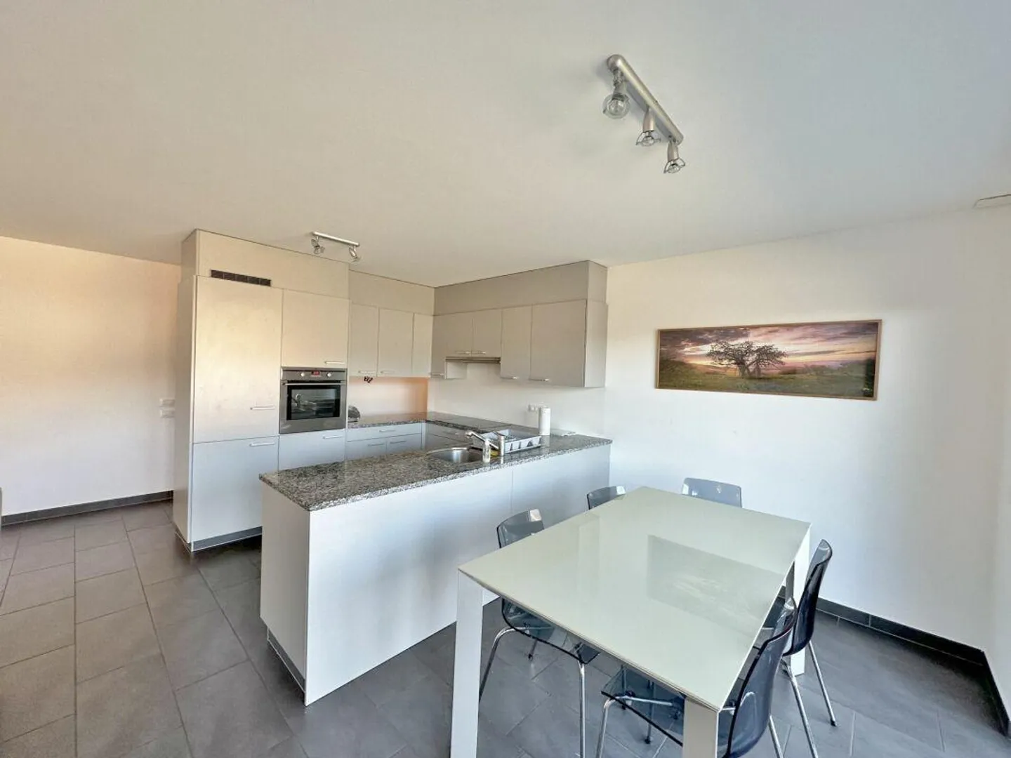 Appartamento moderno di 3,5 locali con giardino - Foto 7 di 13
