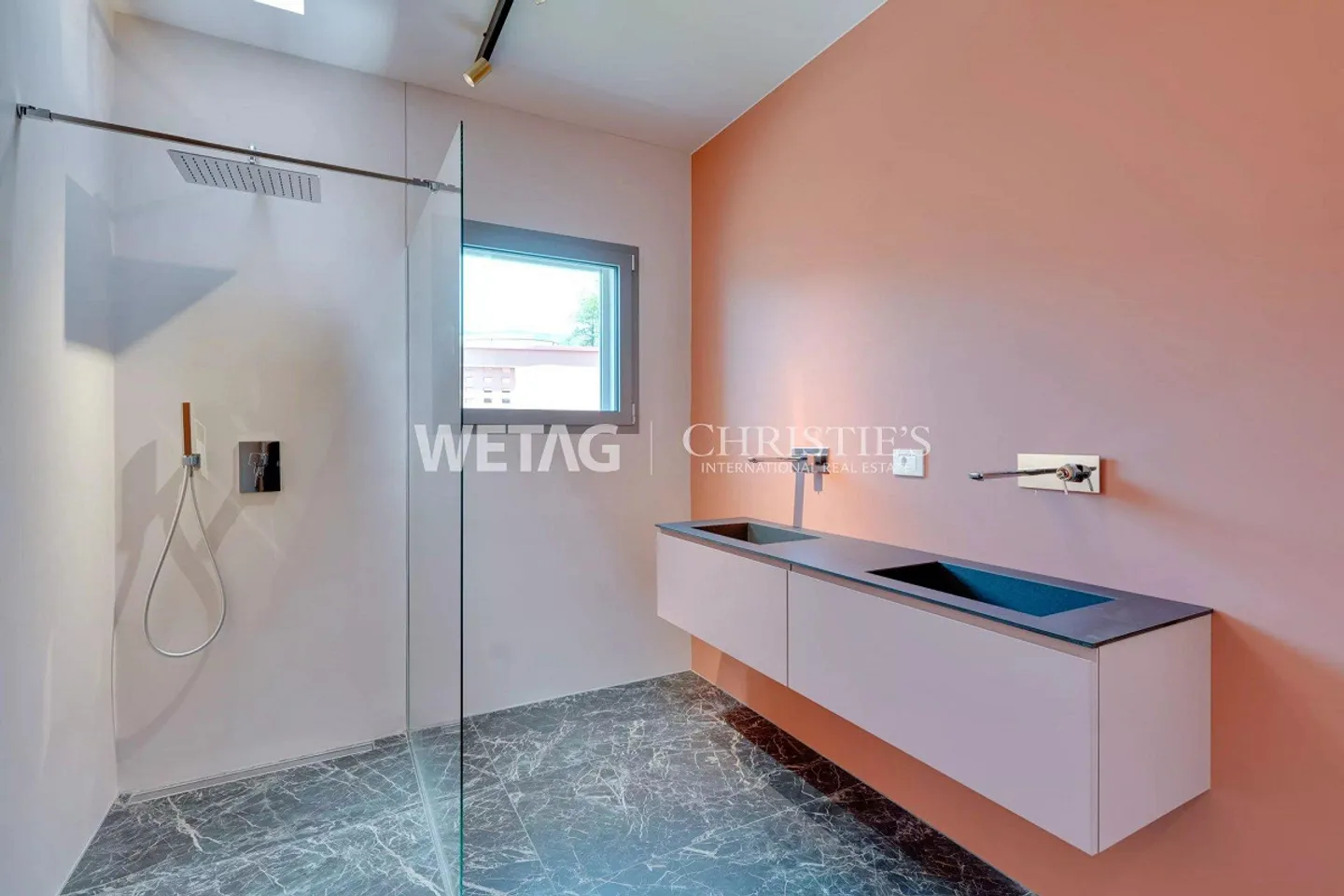 Lugano-Muzzano: spacious villa with pool & view of Lake Lugano for sale - Photo 10 of 13
