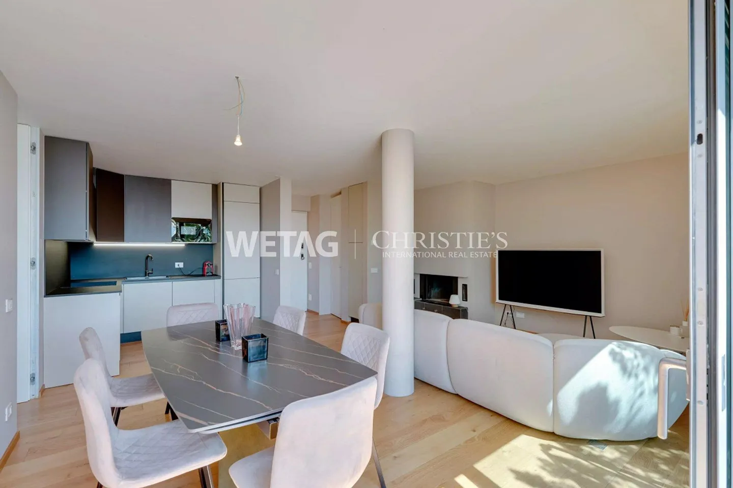Lugano-Muzzano: spacious villa with pool & view of Lake Lugano for sale - Photo 13 of 13
