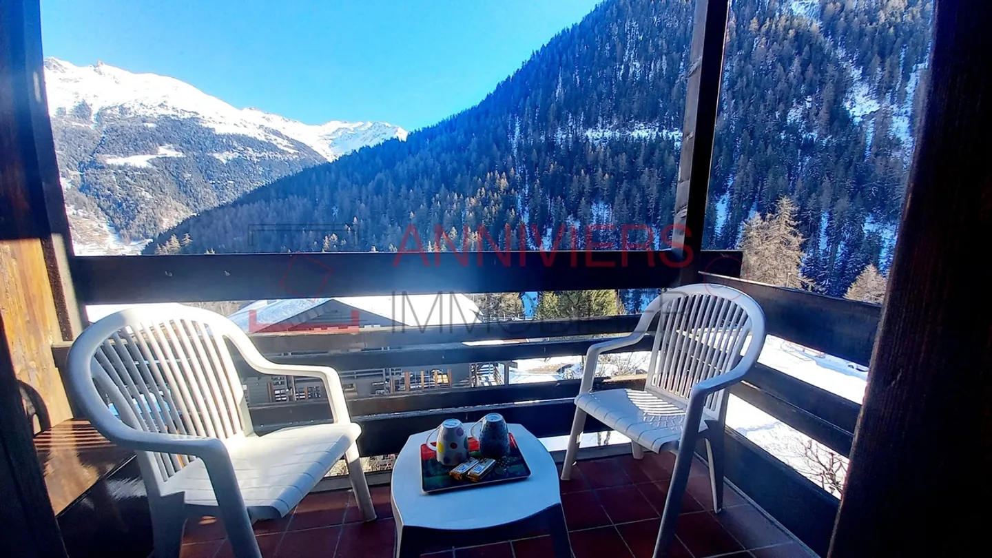 Outstanding furnished 3.5 room apartment with mountain view and dream location - Photo 16 of 28