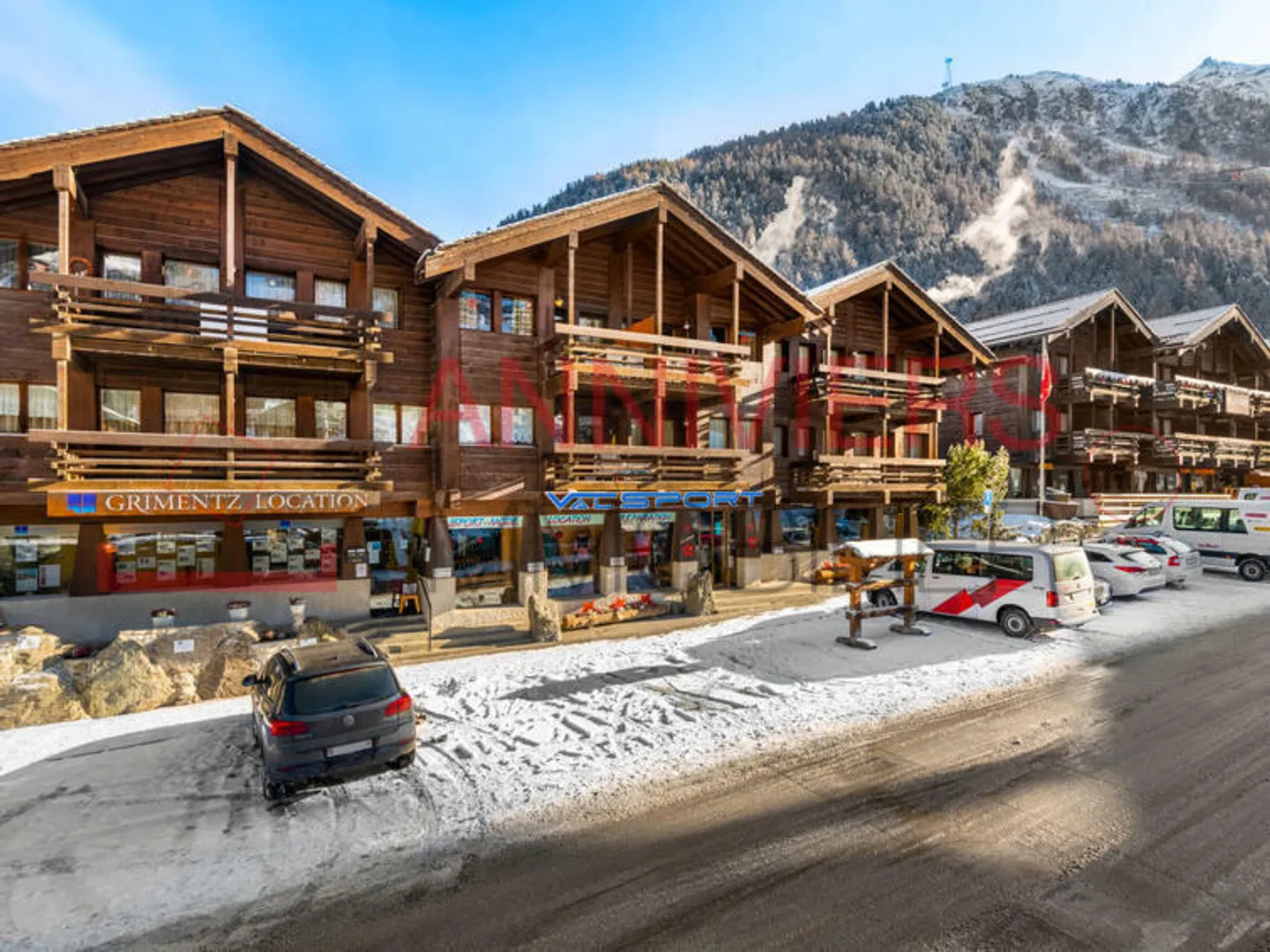 Outstanding furnished 3.5 room apartment with mountain view and dream location - Photo 24 of 28