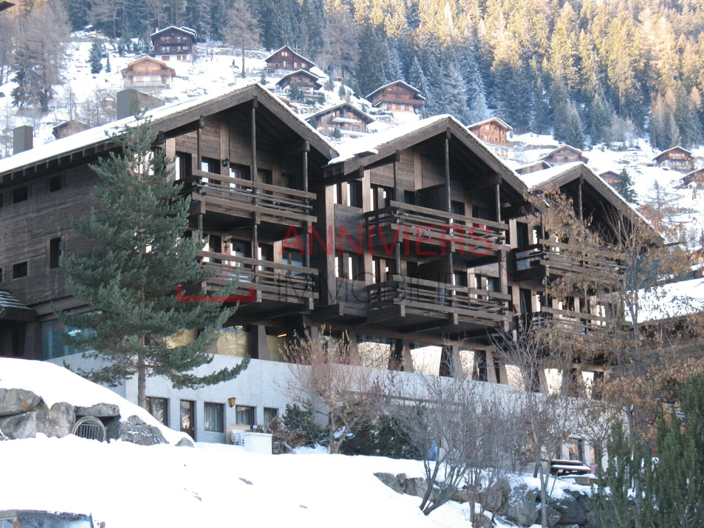 Outstanding furnished 3.5 room apartment with mountain view and dream location - Photo 26 of 28