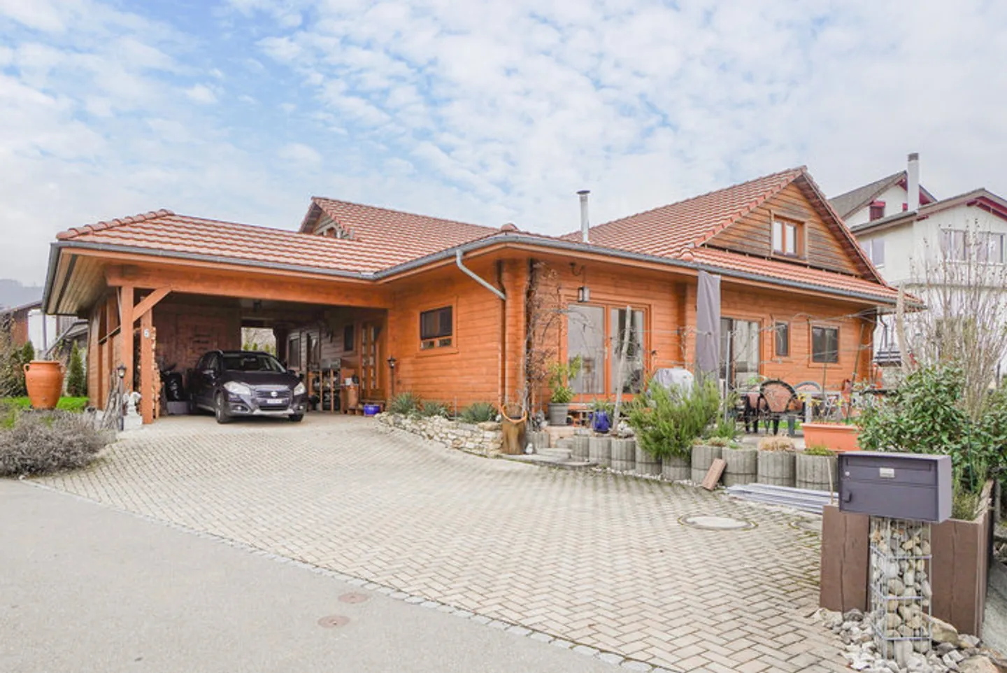 Chalet-Style Family Home - Photo 8 of 8