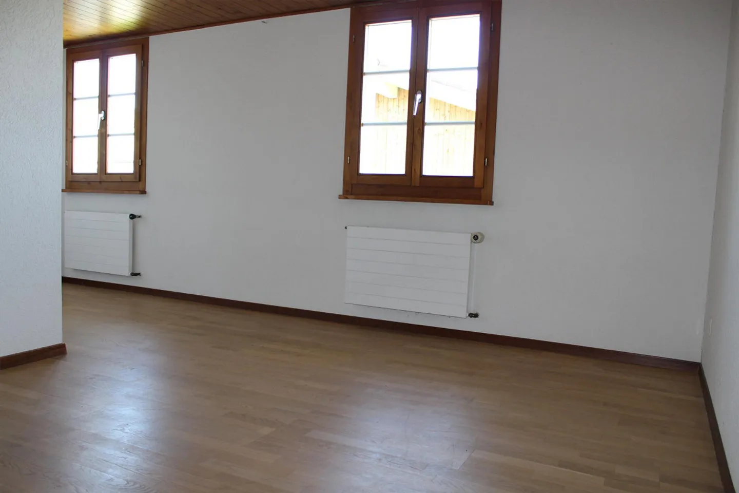 3-room apartment with lake view in Eich - Photo 3 of 7