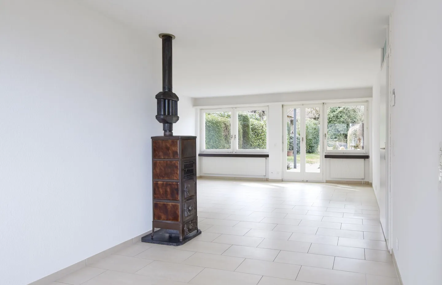 Spaziosa casa unifamiliare in posizione tranquilla - perfetta per famiglie - Foto 3 di 10