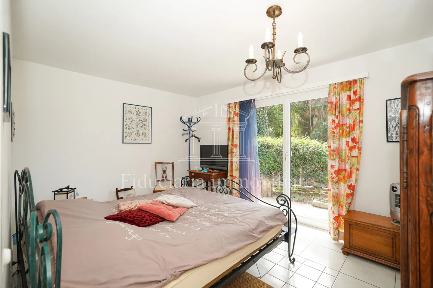 Independent House in a Magnificent Hillside Location - Nature, Sun, and Privacy - Photo 11 of 13