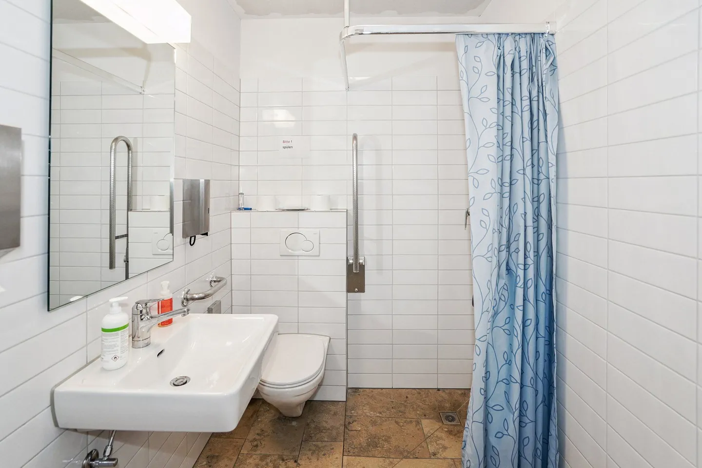 Moderne Büroräumlichkeiten in Binningen - Foto 5 von 10