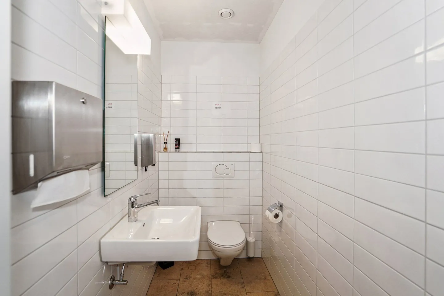 Moderne Büroräumlichkeiten in Binningen - Foto 6 von 10