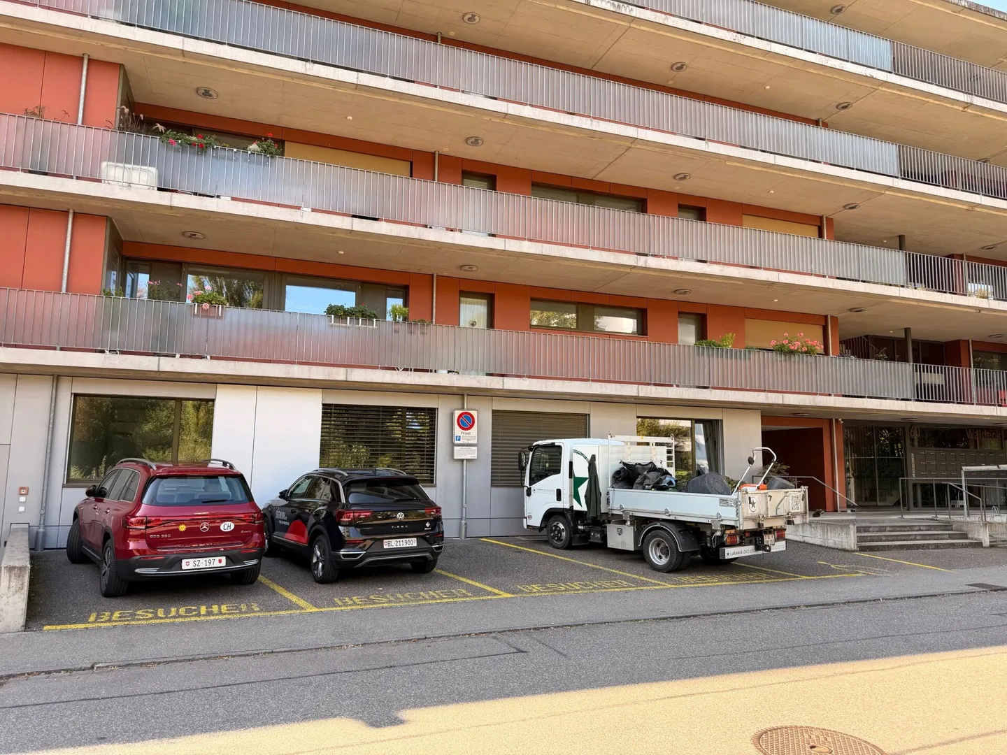 Moderne Büroräumlichkeiten in Binningen - Foto 9 von 10