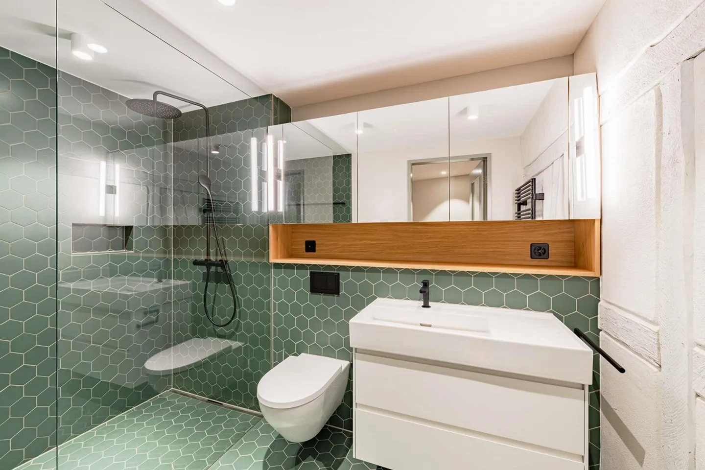 Thurtalstrasse - Existing Charm, Modern Living. - Photo 7 of 9