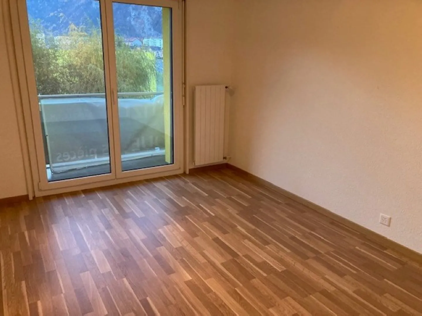 3.5 Room Apartment - Photo 1 of 8