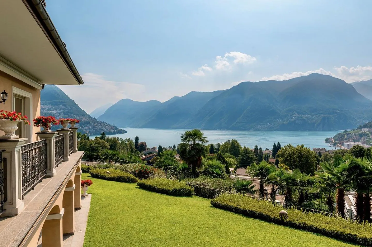 Villa de Luxe avec Vue sur le Lac - Photo 5 sur 24
