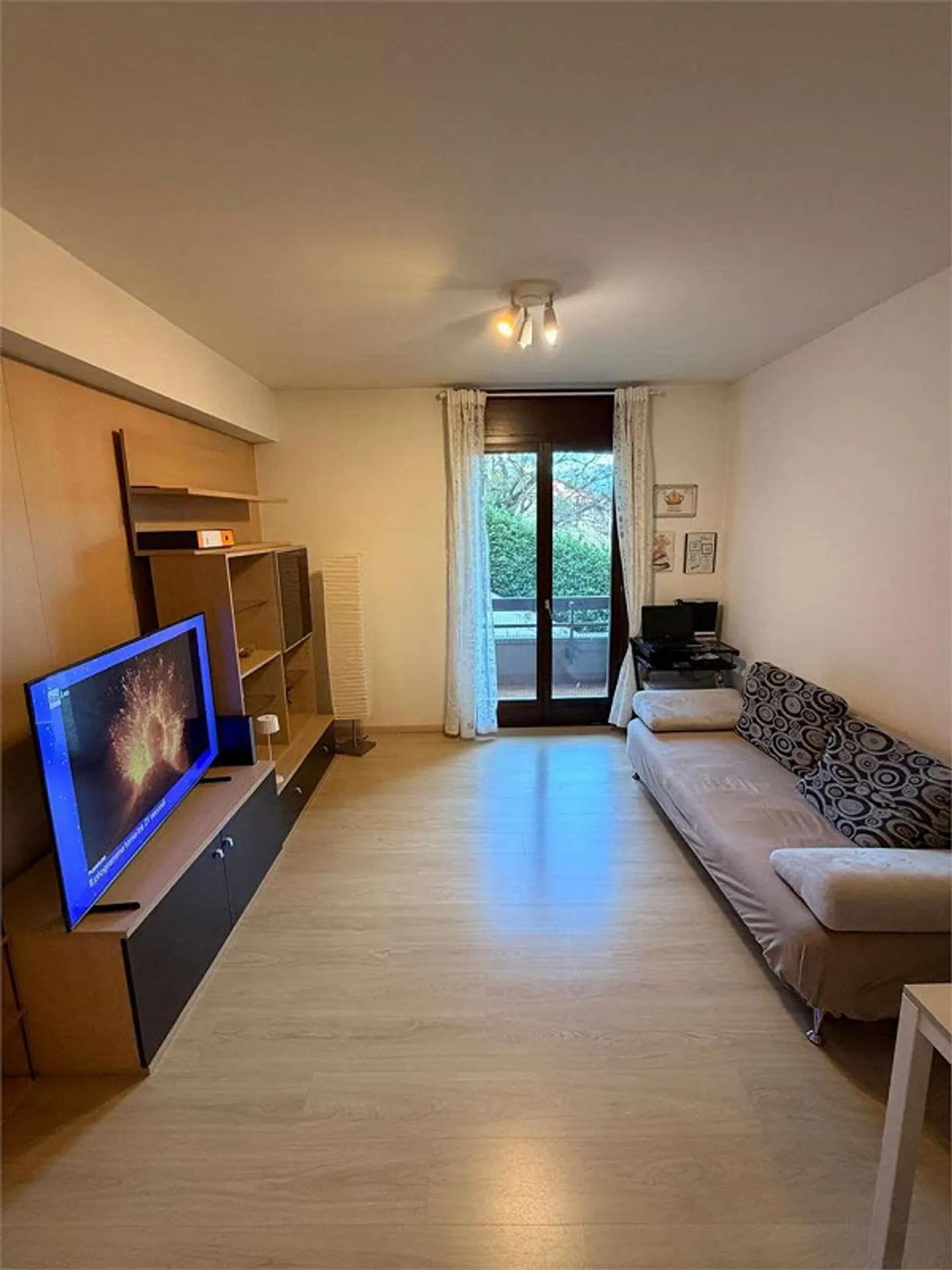 Bellissimo appartamento di 2,5 stanze ad Agno - Foto 1 di 6