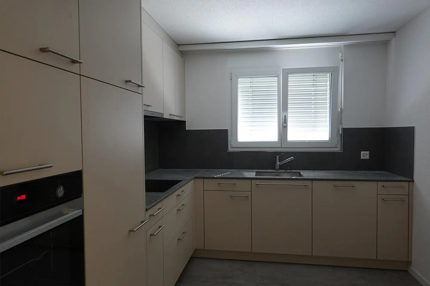 4 1/2-room apartment - Photo 2 of 2