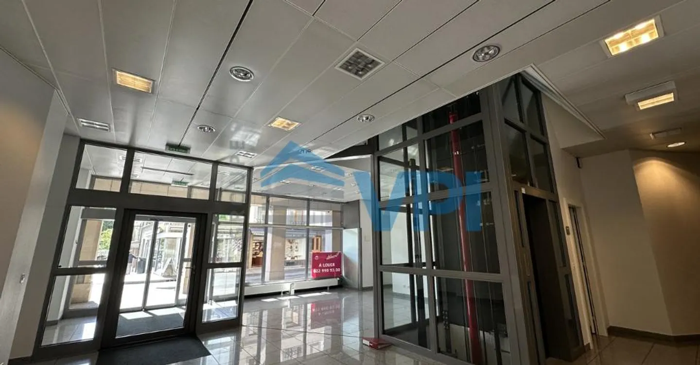 Spazio commerciale di 570 m² nel cuore di Nyon - Foto 6 di 13
