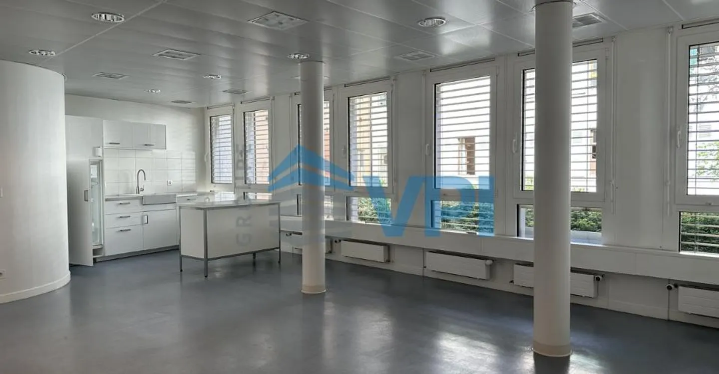 Spazio commerciale di 570 m² nel cuore di Nyon - Foto 7 di 13