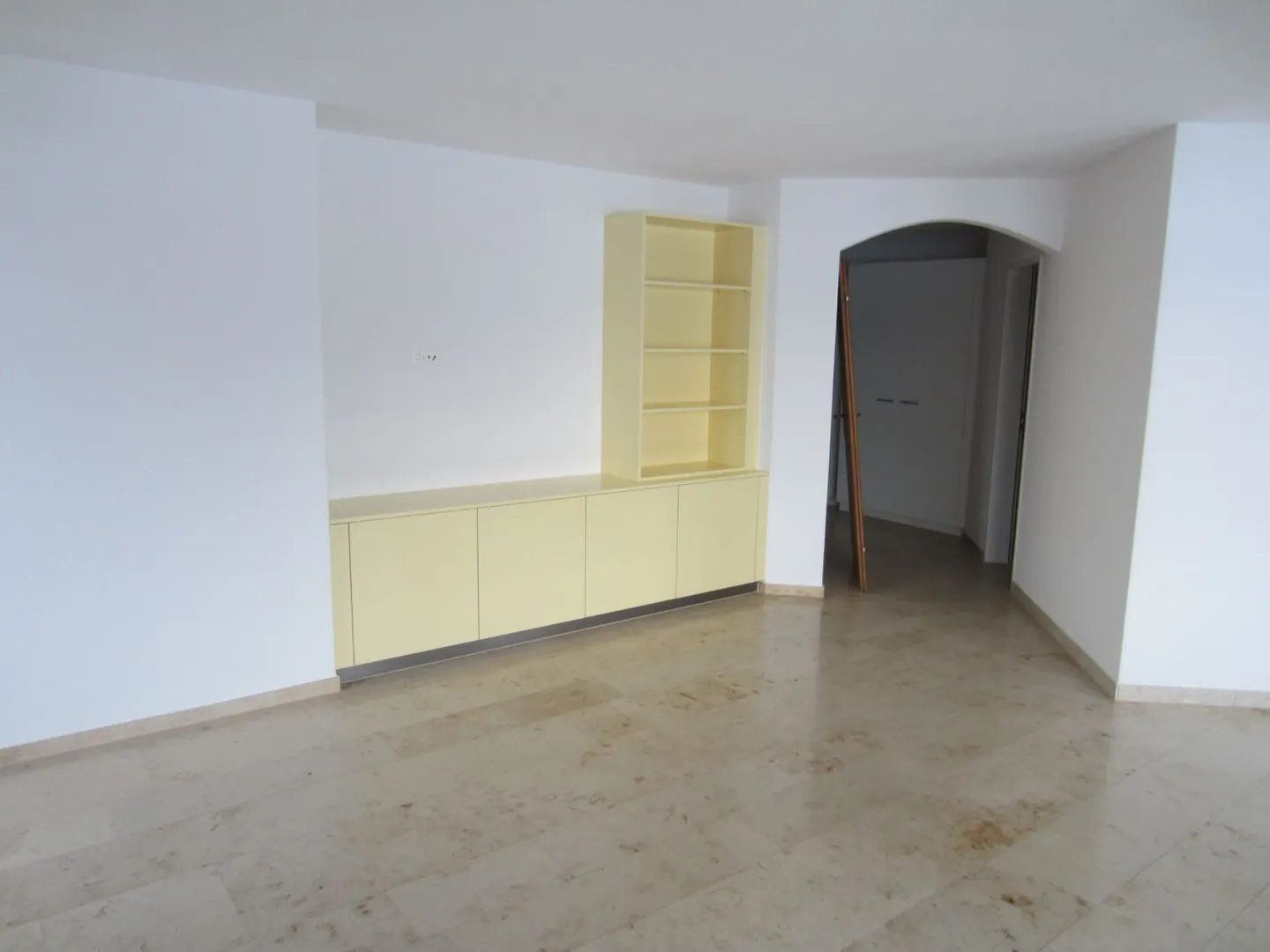 Luxurious 1-room studio - Photo 4 of 9