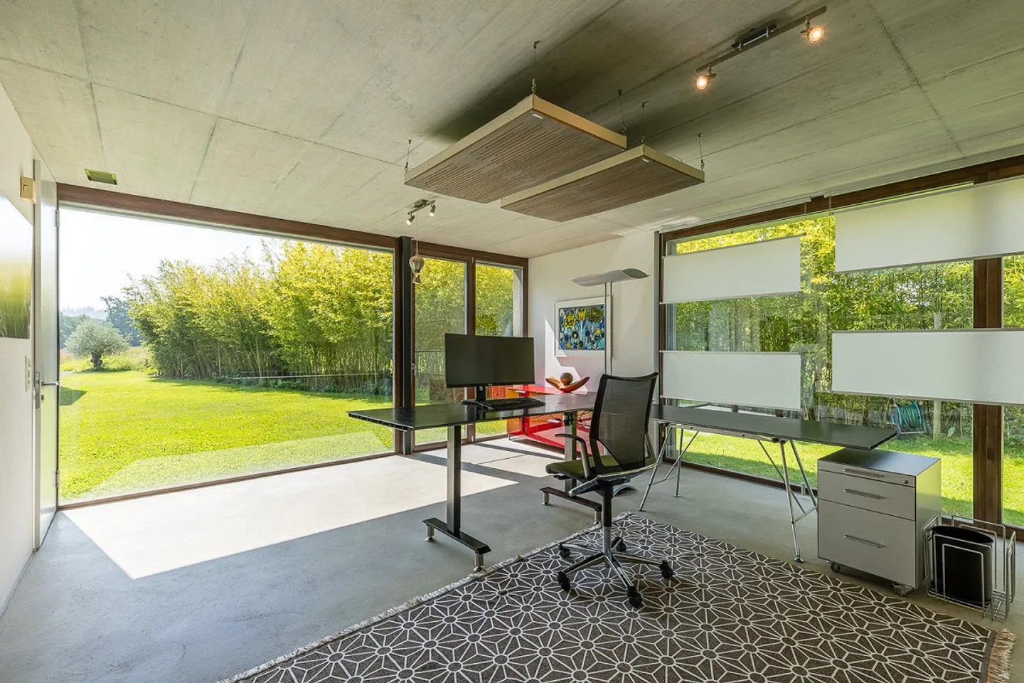 Exklusives Zuhause mit Pool an zentraler Lage. - Foto 8 von 8