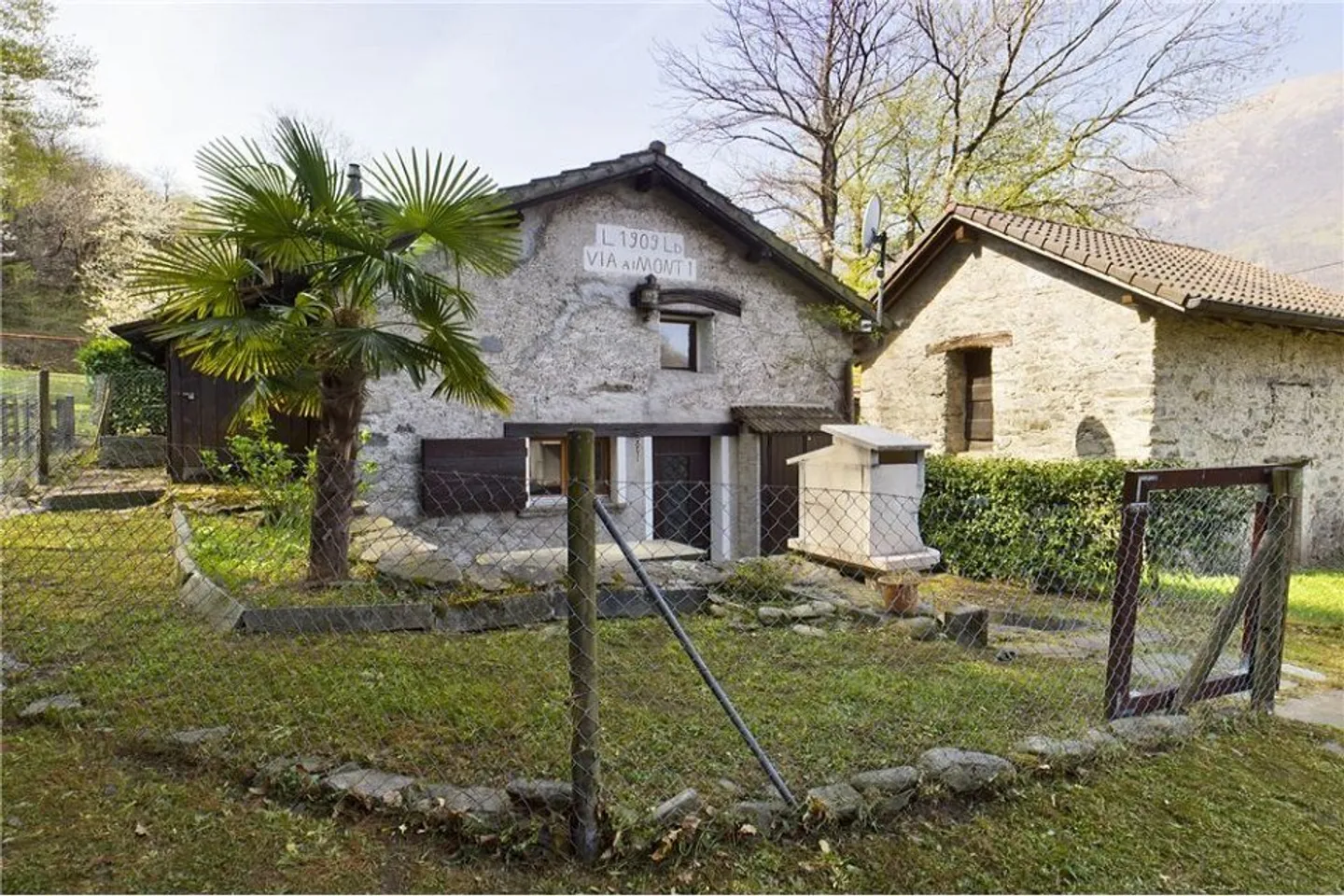 Fully renovated Ticino Rustico for your holidays - Photo 4 of 13