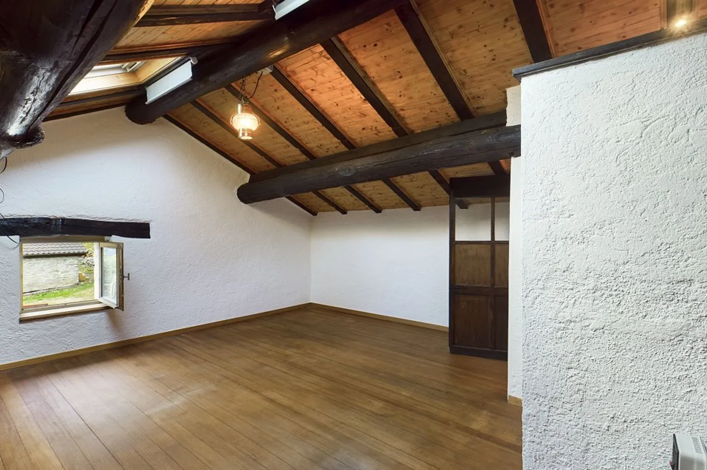 Fully renovated Ticino Rustico for your holidays - Photo 12 of 13