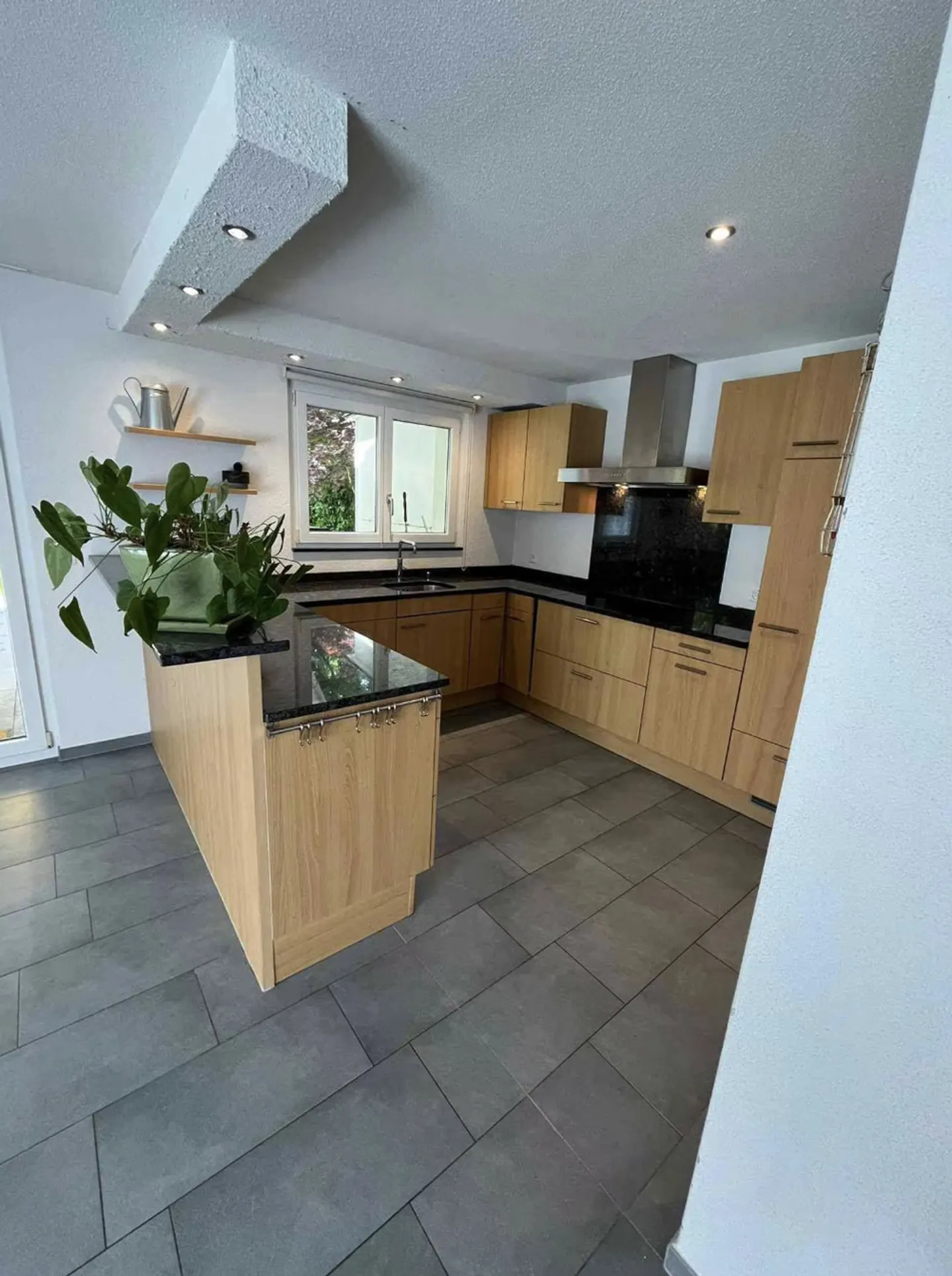 Exquisite Single-Family Home in Switzerland - Photo 2 of 9