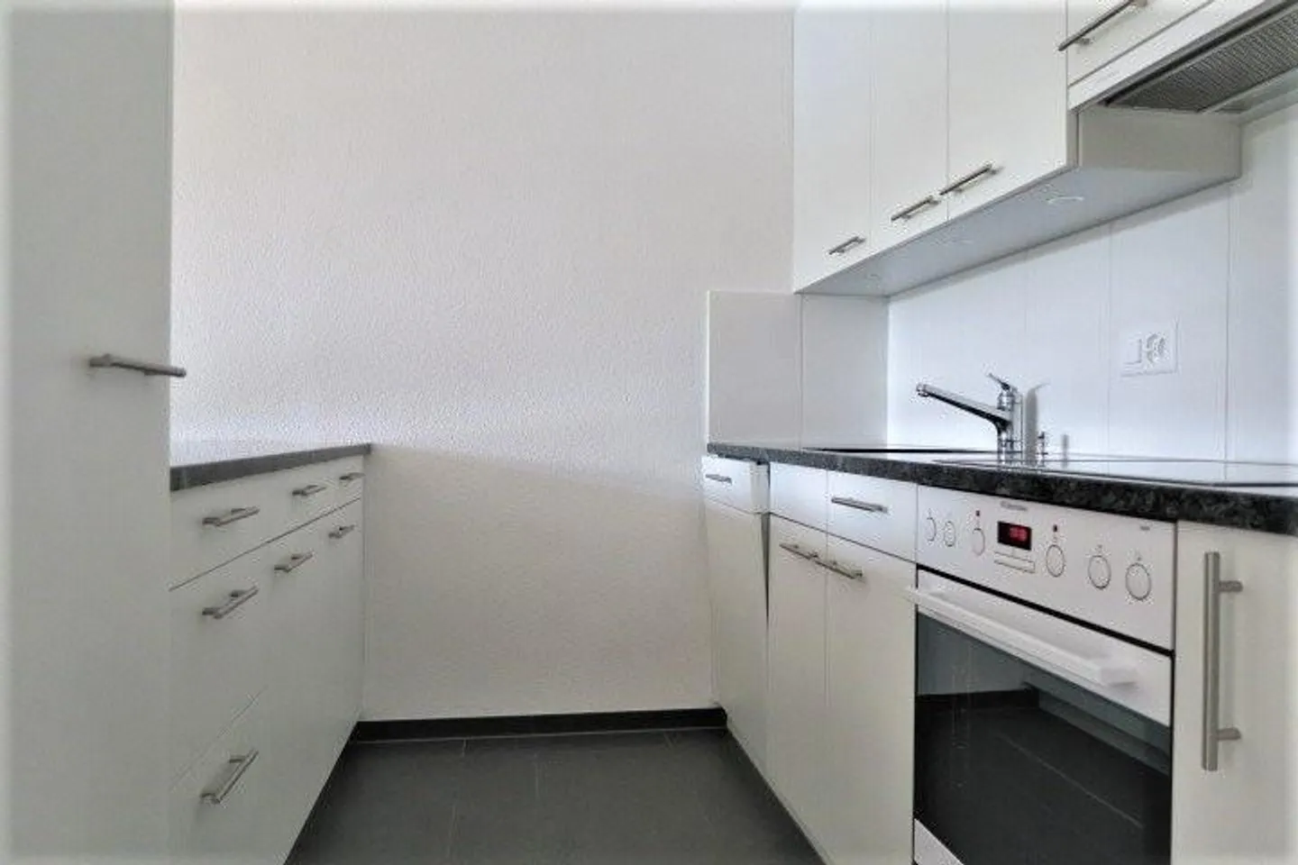 Helle Wohnung in der Länggasse - Foto 2 von 5