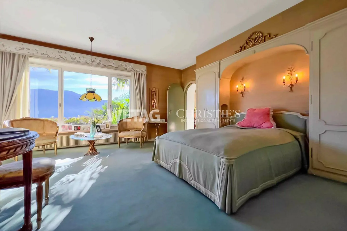Villa méditerranéenne à rénover dans un emplacement de choix avec vue sur le lac à 180° à R... - Photo 5 sur 10