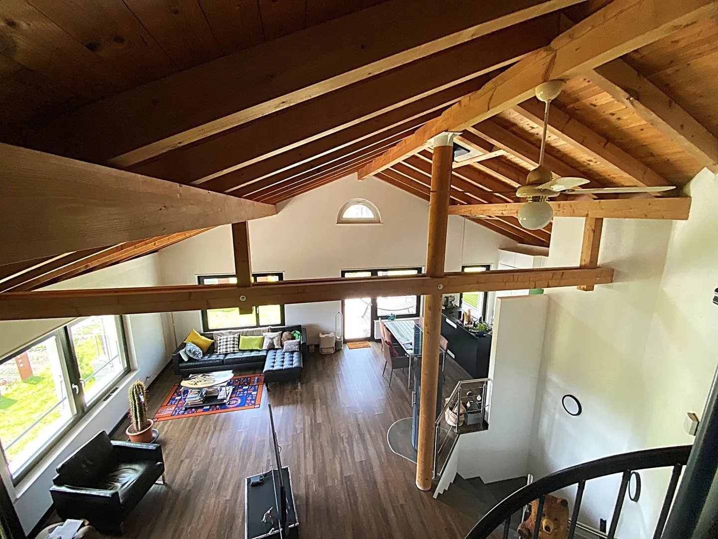 Magnifique maison individuelle rénovée de 6,5 pièces à Walperswil dans un endroit calme. - Photo 37 sur 38