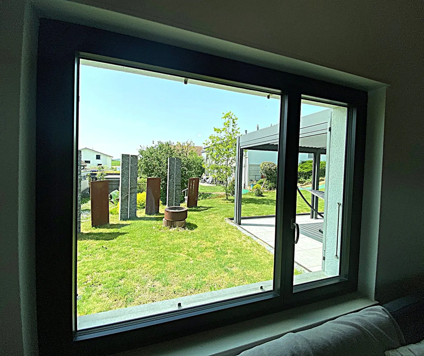 Magnifique maison individuelle rénovée de 6,5 pièces à Walperswil dans un endroit calme. - Photo 38 sur 38