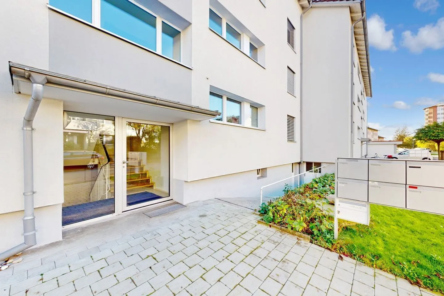 FRESHLY RENOVATED IN A GOOD LOCATION - Photo 2 of 9