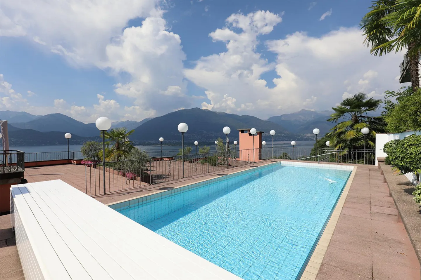 2-room condominium with magnificent views of Lake Maggiore - Photo 6 of 23