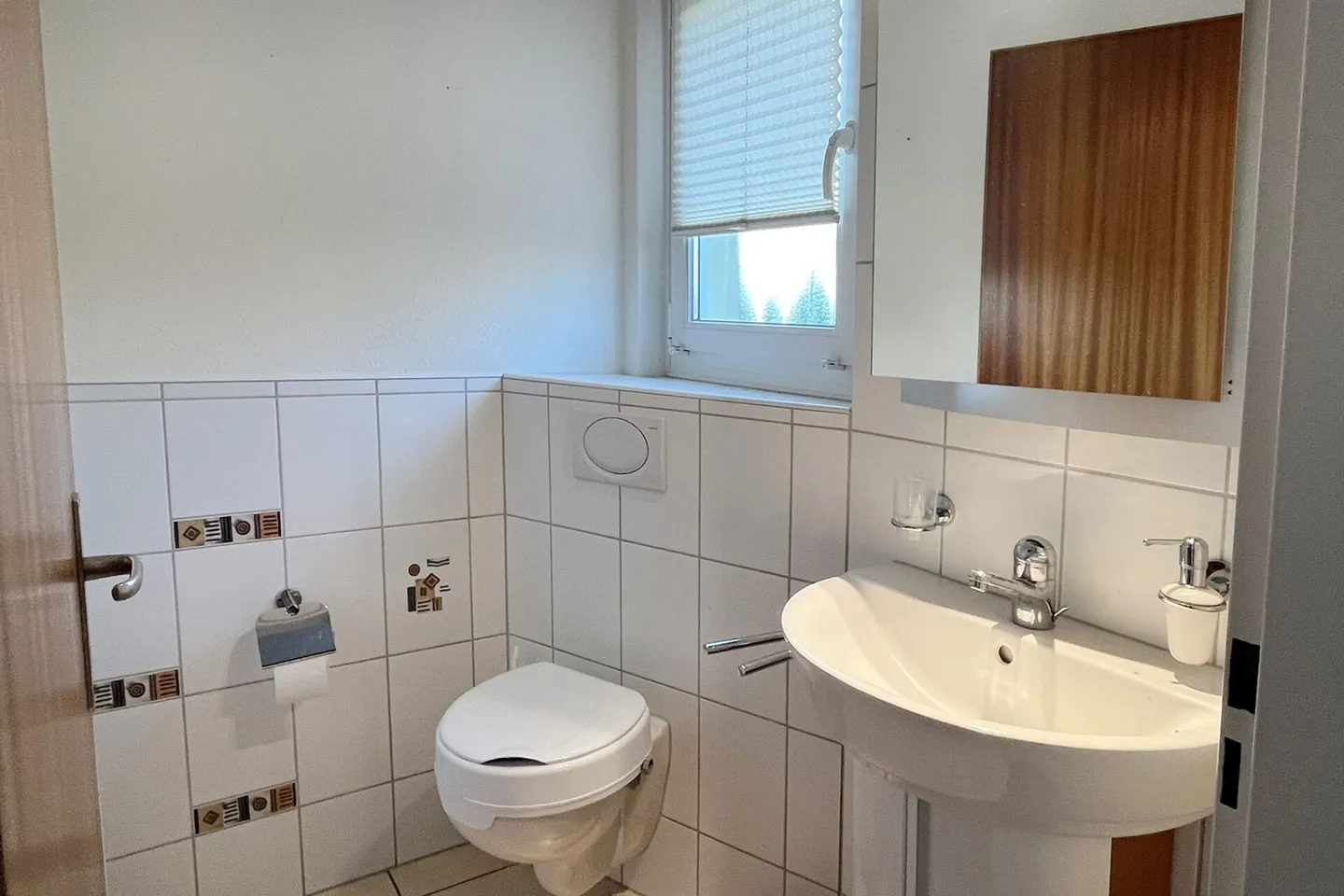 Single-family house with garden in a quiet residential area - Photo 4 of 15