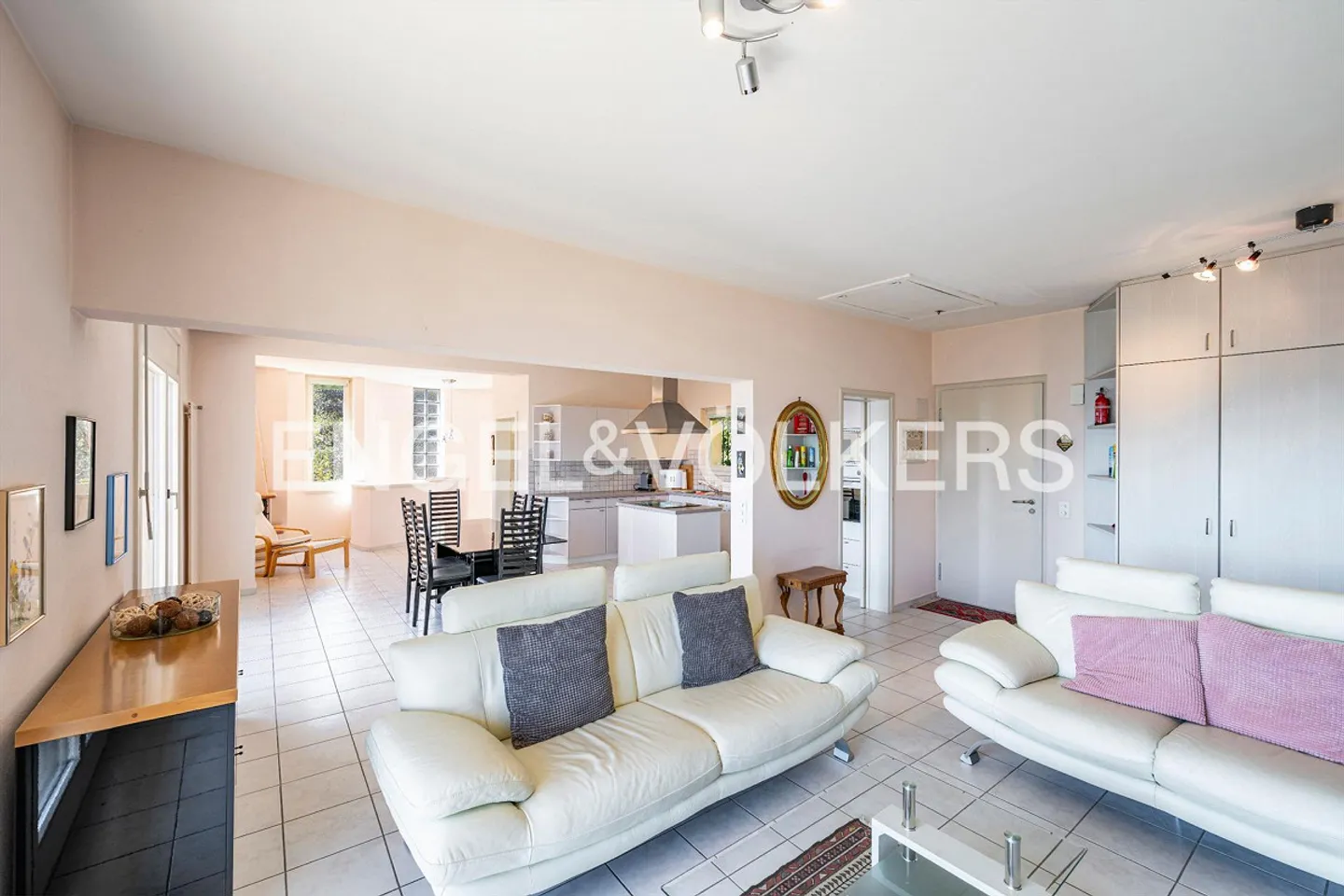 Charmantes Haus mit Seeblick - Foto 4 von 13