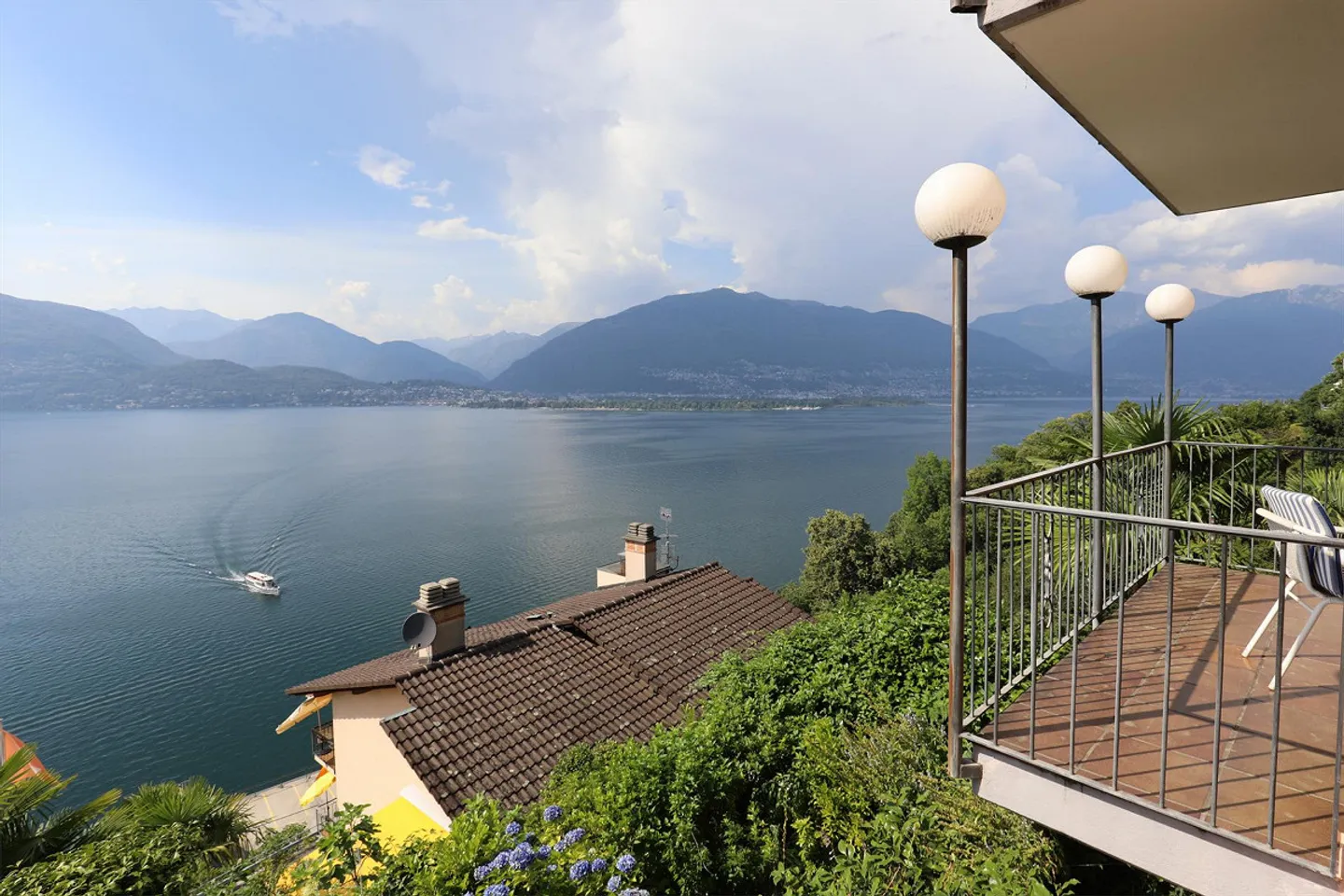 2-room condominium with magnificent views of Lake Maggiore - Photo 20 of 23