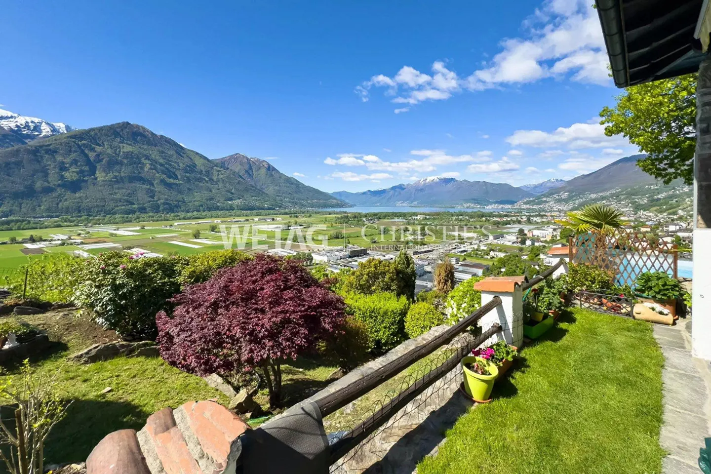 Mittelmeer Villa mit Garten - Foto 3 von 11