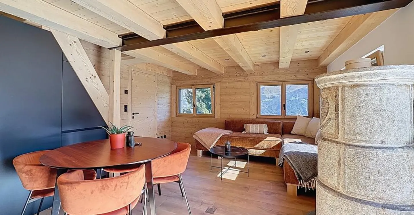 Chalet de charme au cœur des pistes de Bruson - Photo 2 of 11