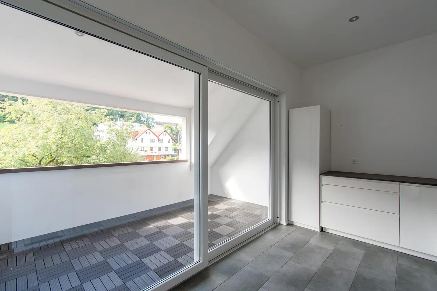 Appartamento di 2,5 locali di alta qualità con loggia - Foto 4 di 13