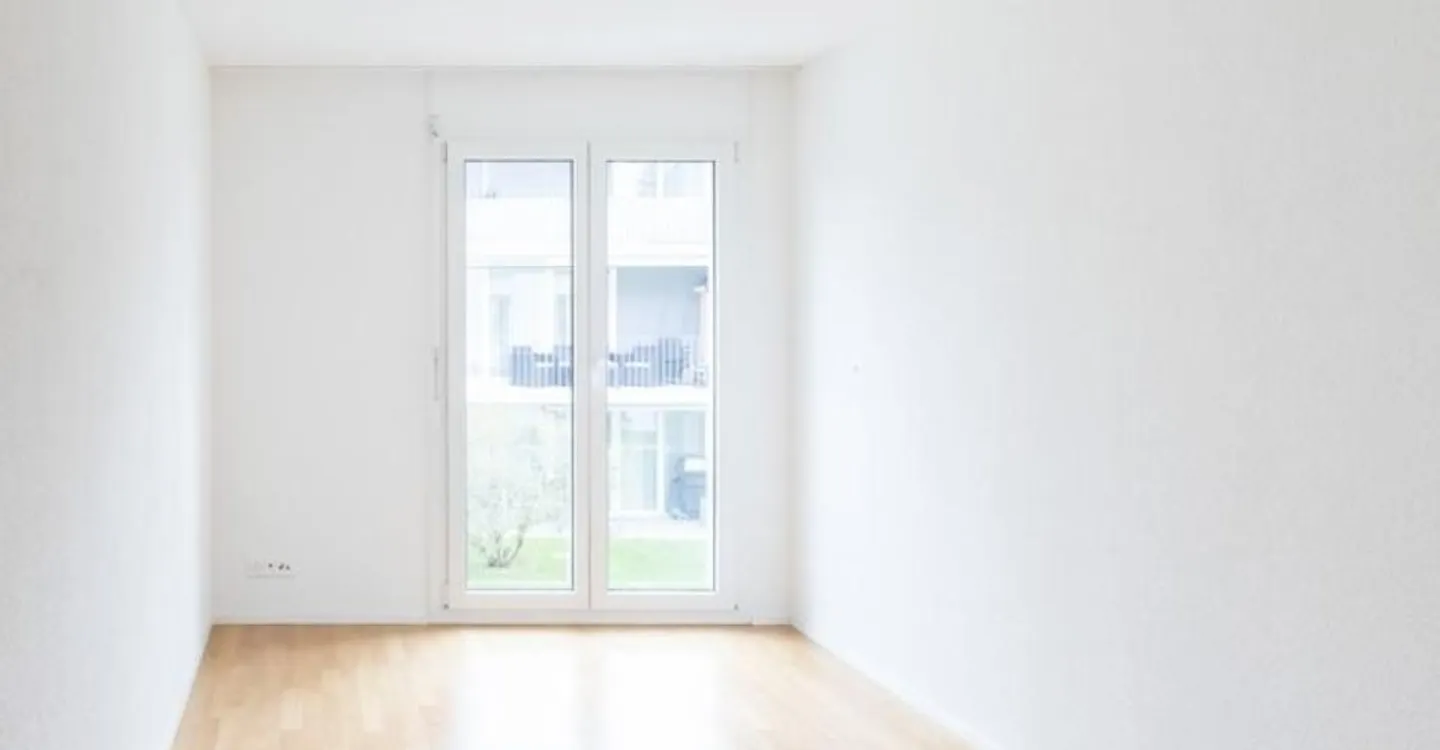 Plenty of space for your new home - 4.5 rooms with sunny terrace - Photo 3 of 9