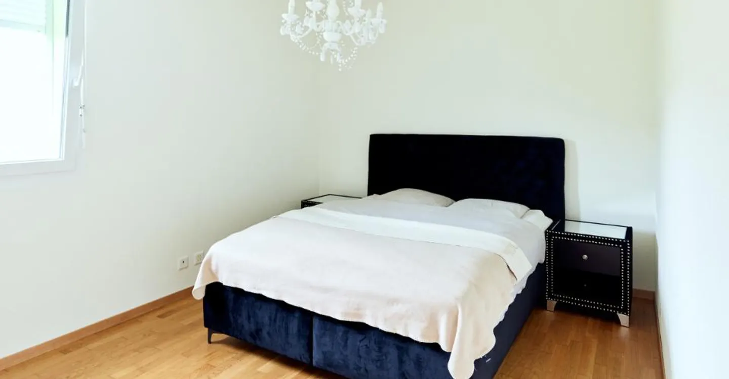 Modernes 3,5-Zimmer-Apartment - Foto 5 von 9