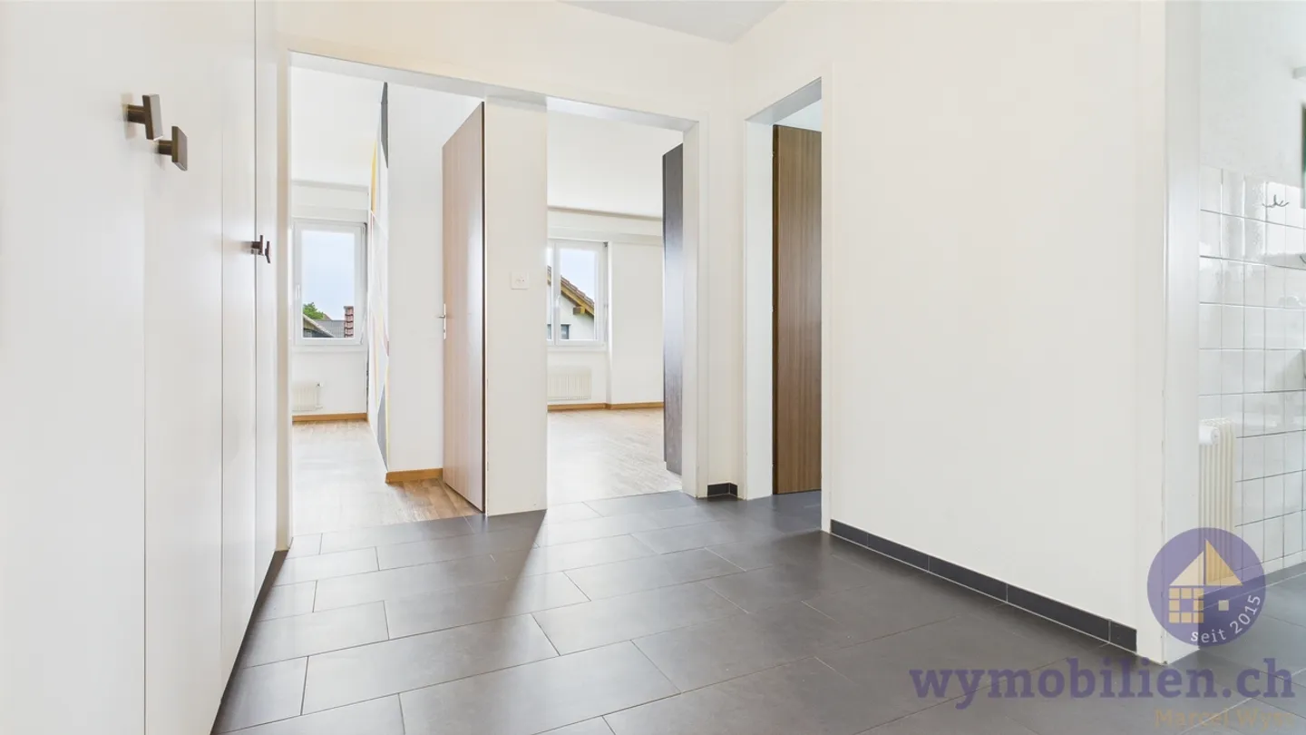 Appartement pratique et lumineux de 4,5 pièces à Kernenried - Photo 12 sur 12
