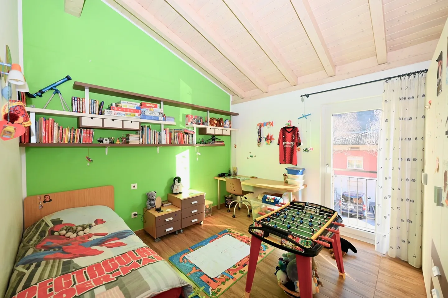 Moderne Einfamilienhaus mit Garten und Panoramablick - Foto 11 von 18