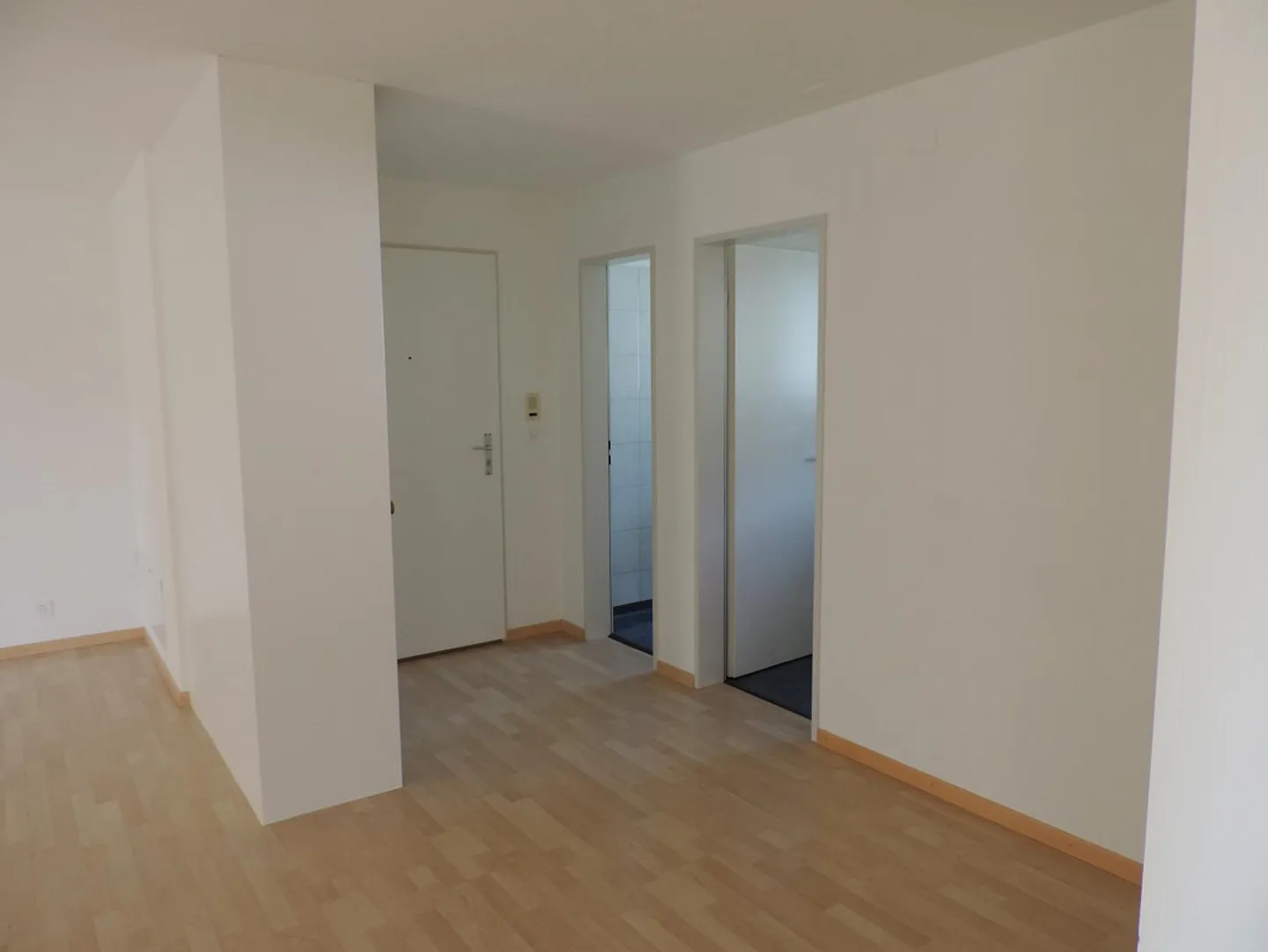 Appartamento familiare situato in posizione centrale - Foto 3 di 9