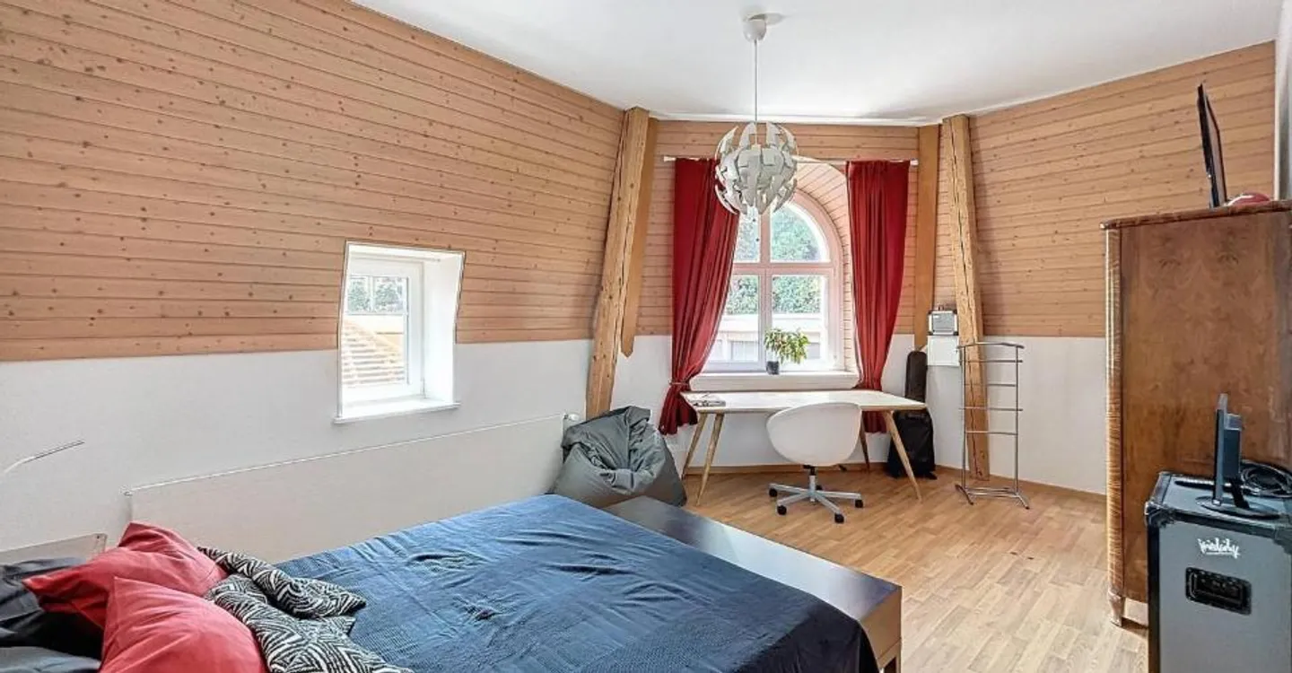 Stunning Duplex with Lake View - Photo 4 of 12