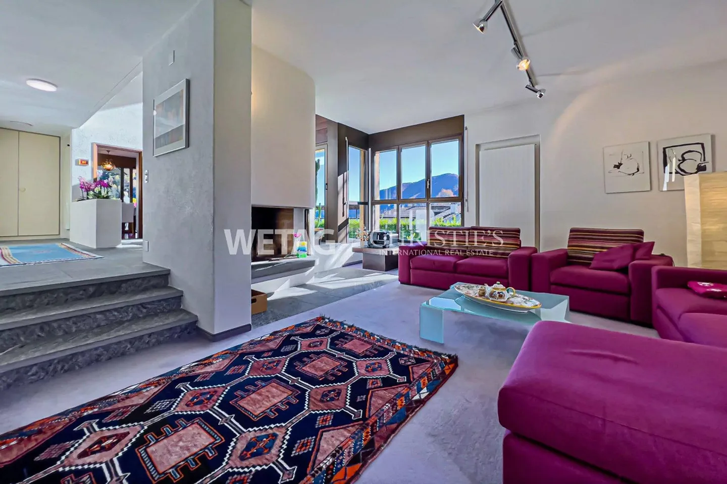 Elegant & Modern Villa with Indoor Pool for Sale in Crana, also Ideal as a Second Home - Photo 4 of 13