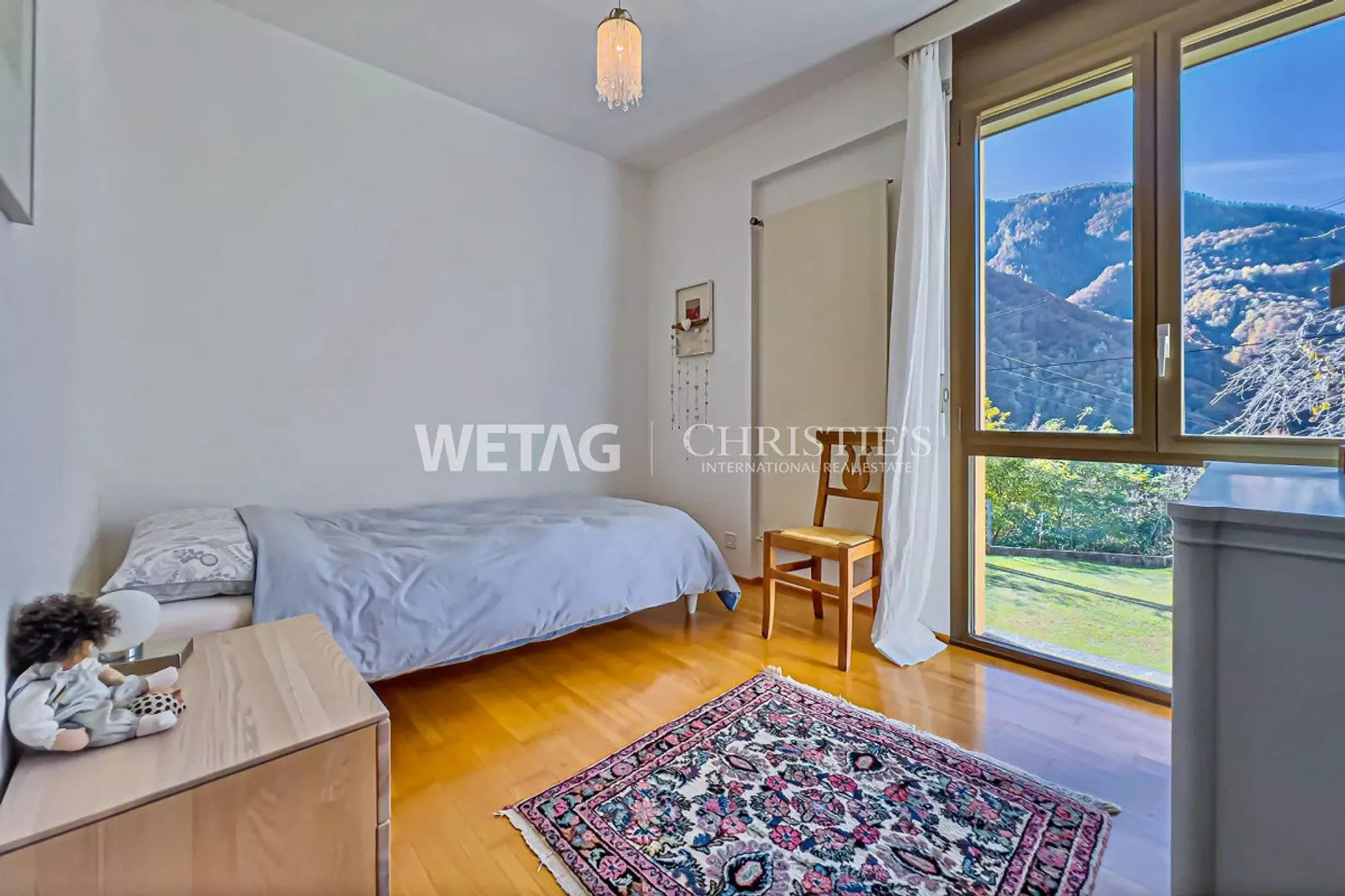 Elegant & Modern Villa with Indoor Pool for Sale in Crana, also Ideal as a Second Home - Photo 8 of 13