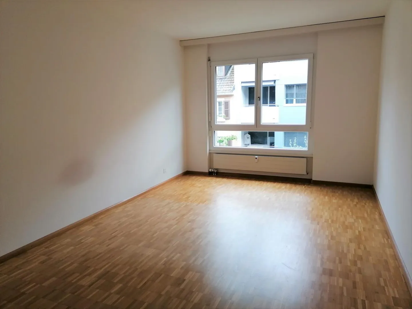 Apartment for rent - Photo 5 of 9