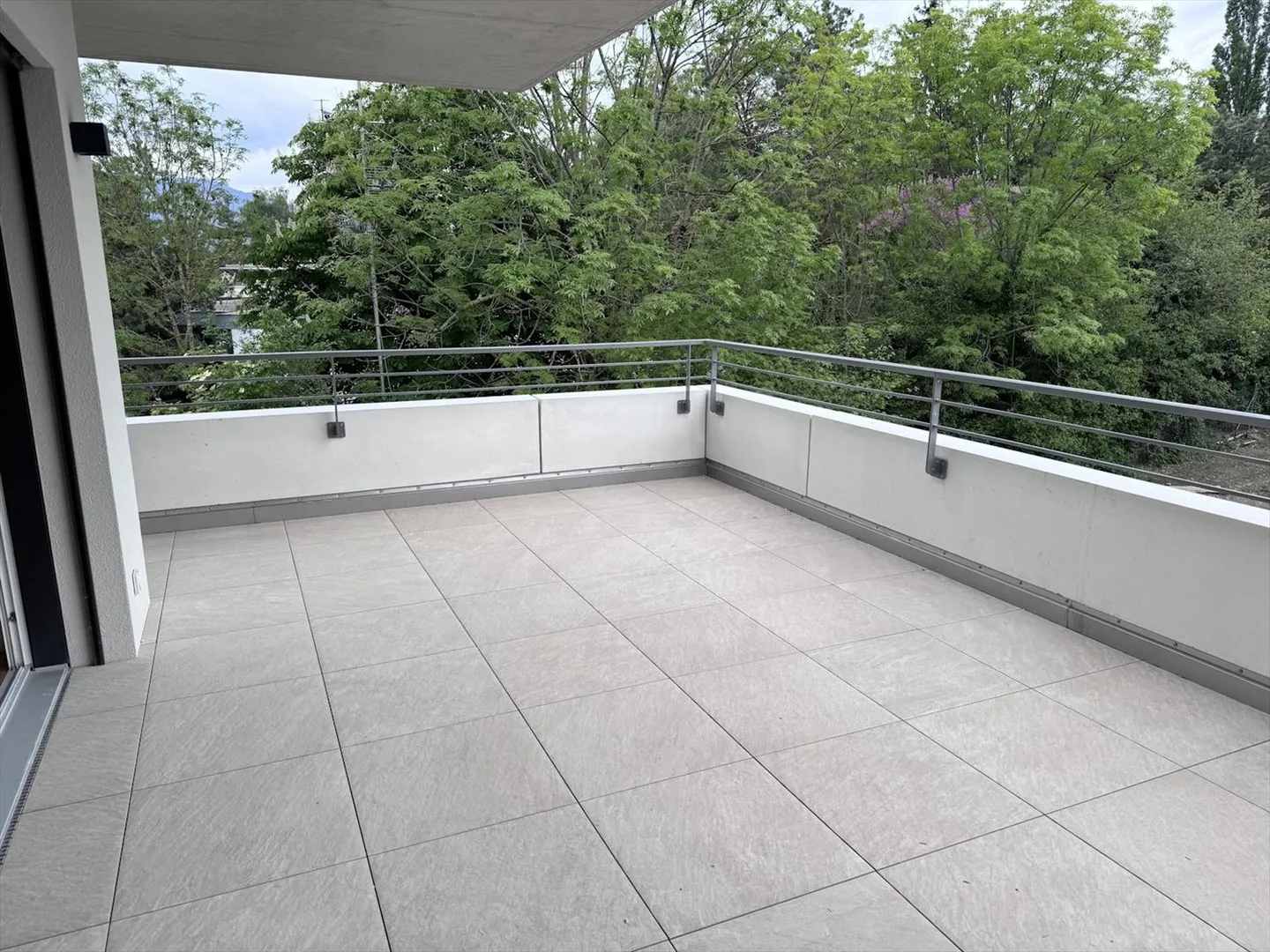 Appartamento 5 locali - Foto 2 di 6