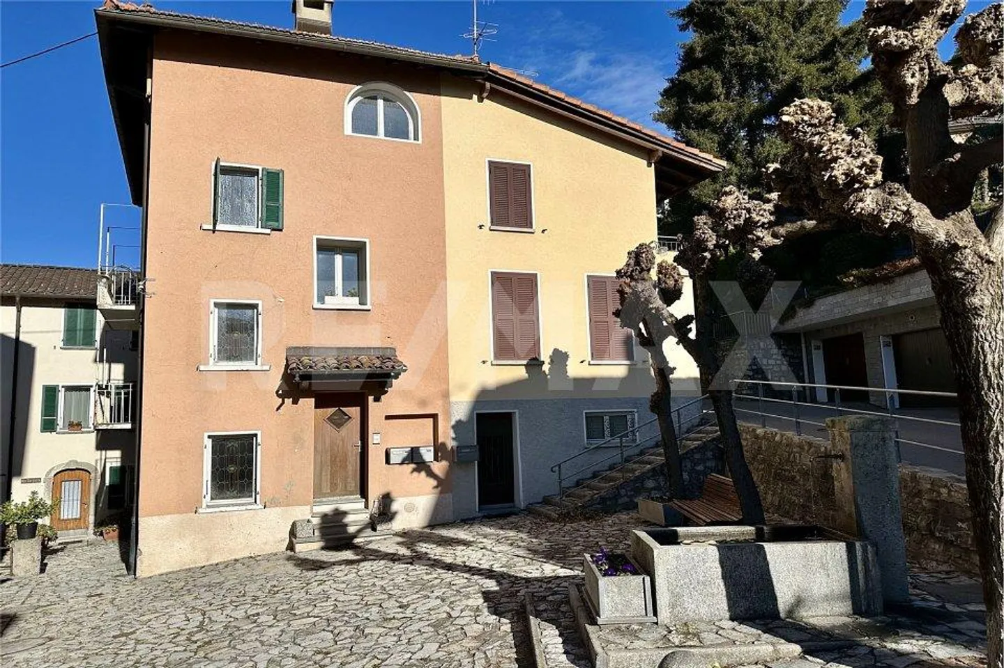 Duplex Incantevole con Vista Lago - Foto 8 di 13