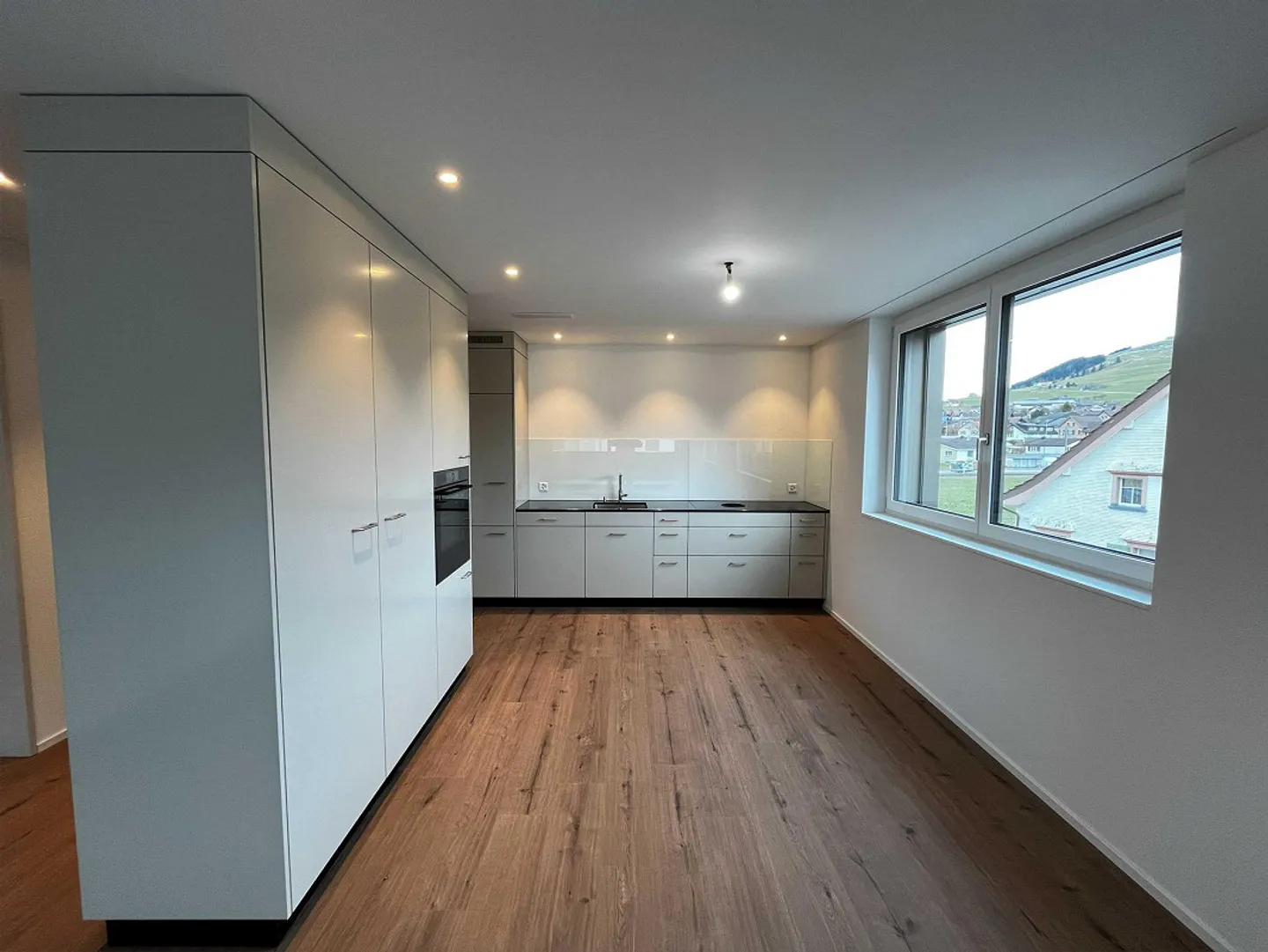 Première location : Appartement de 4,5 pièces (1er étage Est) à partir d'avril 2026 - Photo 4 sur 10